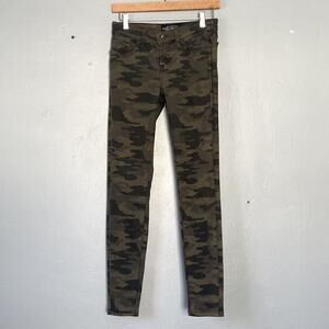 Lucky Brand Jeans Size 2/26 Olive Green Charlie Skinny Camo Pants Midrise Ankle